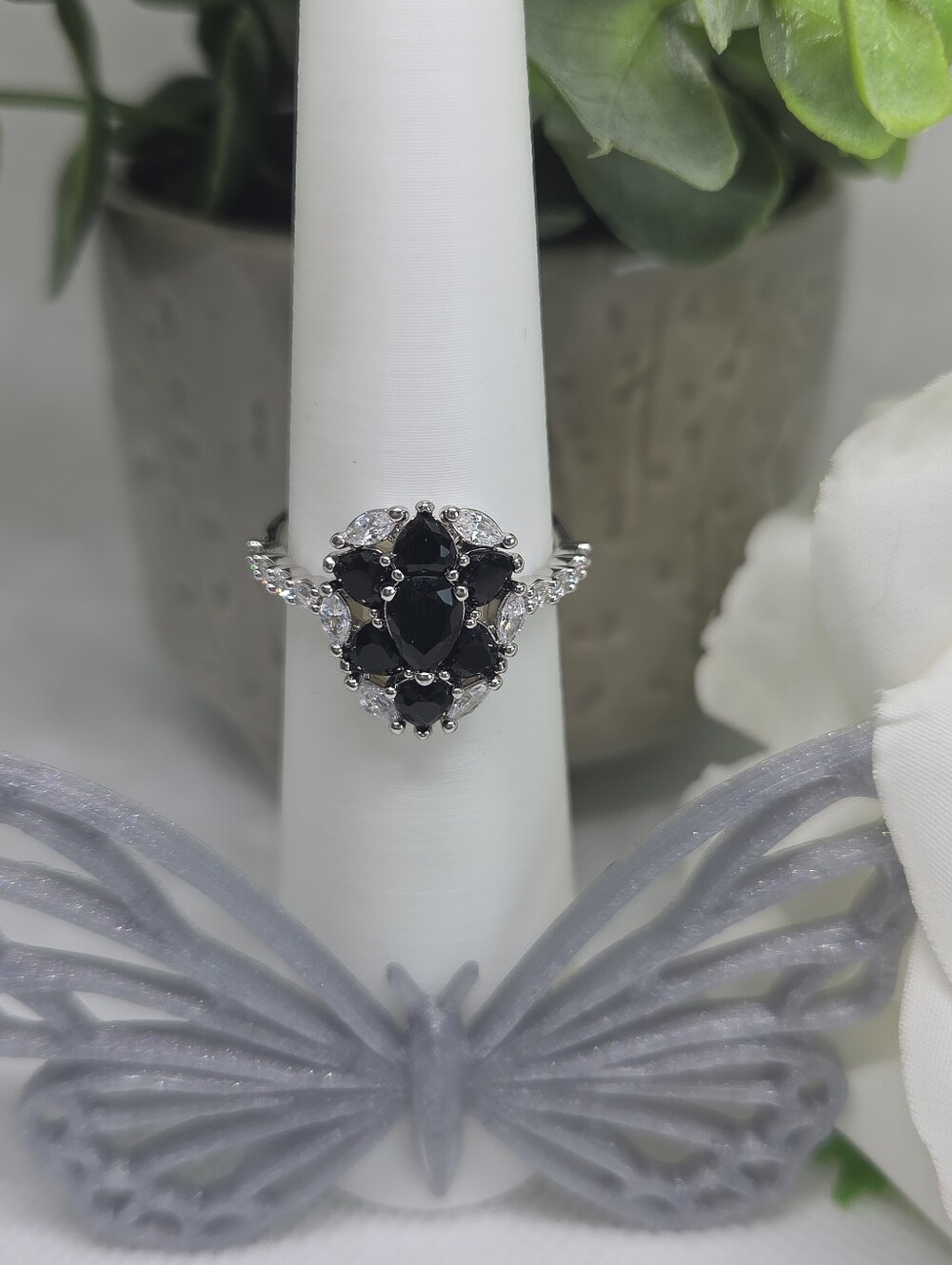 BP Black Teardrop Cluster Ring On Rhodium Plating